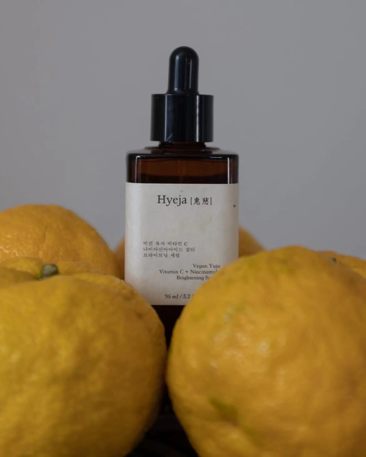 hyeja vegan vita c brightening serum sérum vegano antioxidante con extracto de yuzu