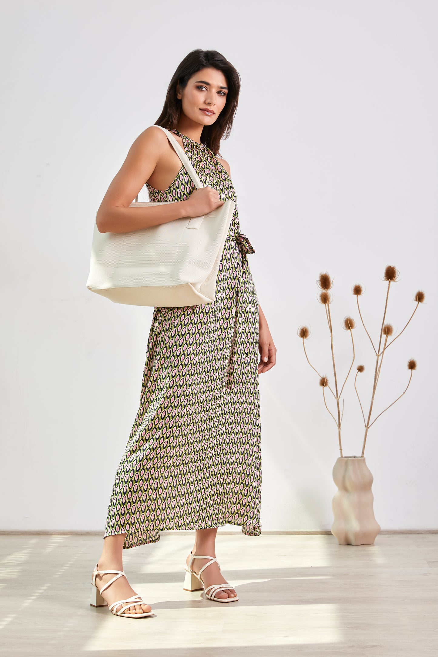 VESTIDO LARGO ESCOTE HALTER FAWM -LYLU