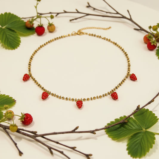 collar-fresas-silvestres-treintaytantos-mood-joyas-oviedo
