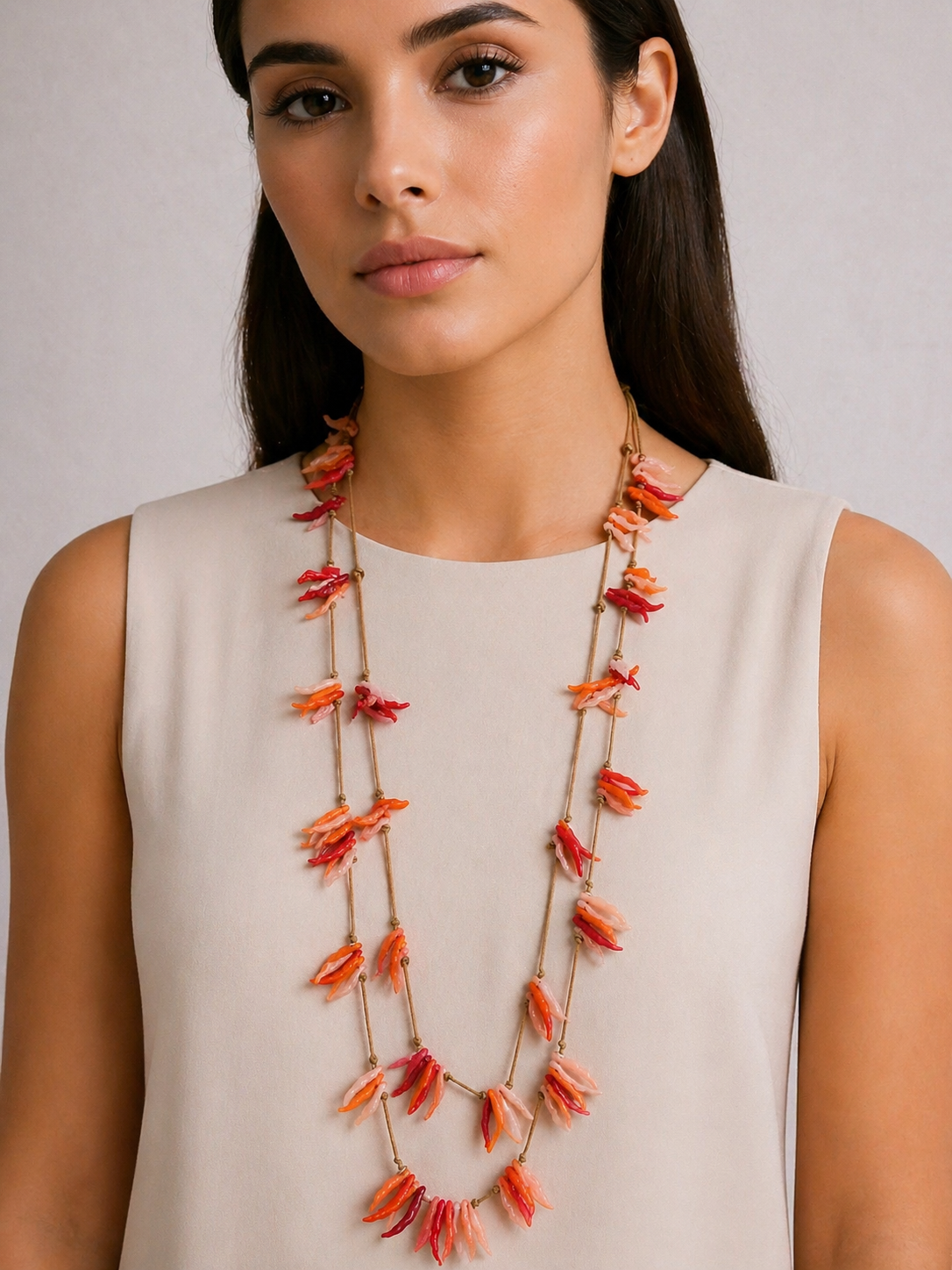 COLLAR LARGO DOBLE HOJAS RESINA MULTICOLOR - HAZZÉ